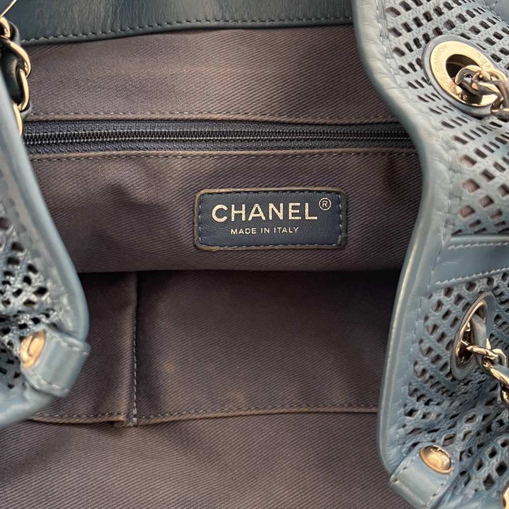 Authentic Chanel ‘Up In The Air’ Bag - Picture 9 of 15